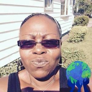 Meet your Posher, Nina